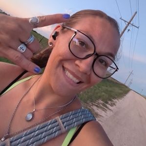 Meet your Posher, Tercia